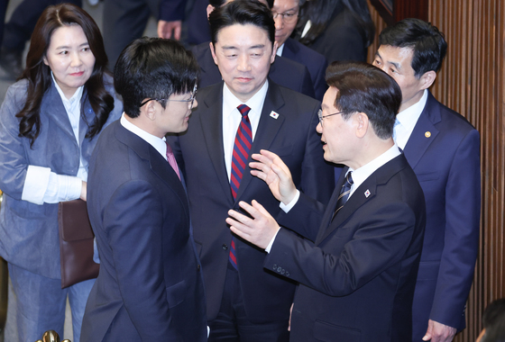 박충권 "정동영 선넘어, 외안 챙겨달라"에 李대통령 "거기도 선 세게 넘더만"