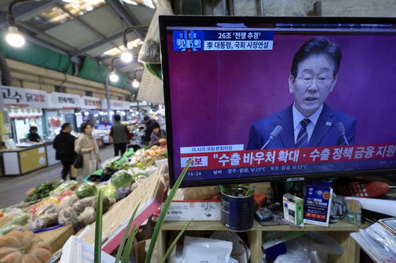 재래시장에서도 시정연설 관심