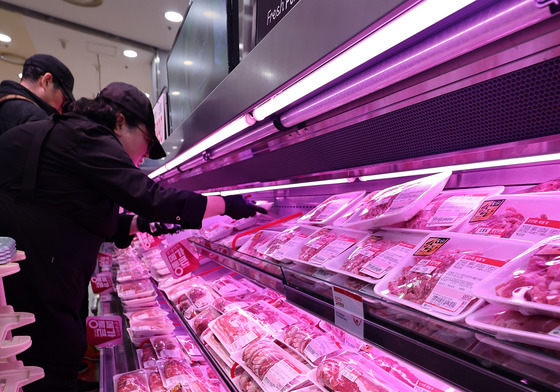 3월 축산물 물가 6.2% 올랐다