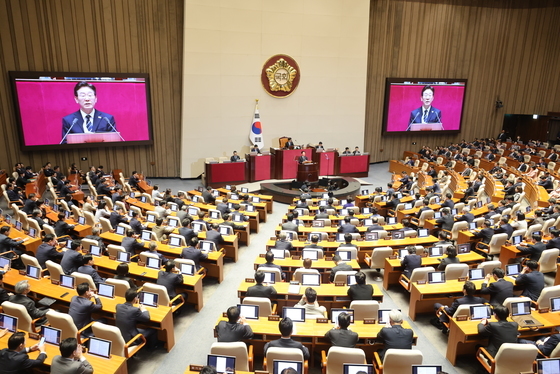 與, 추경 증액 추진…"K-패스 환급기준 인하·전세버스 지원"