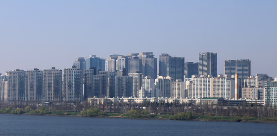 부동산 PF 익스포져 3분기 연속 감소…'부실' 비중 한 자릿수대로