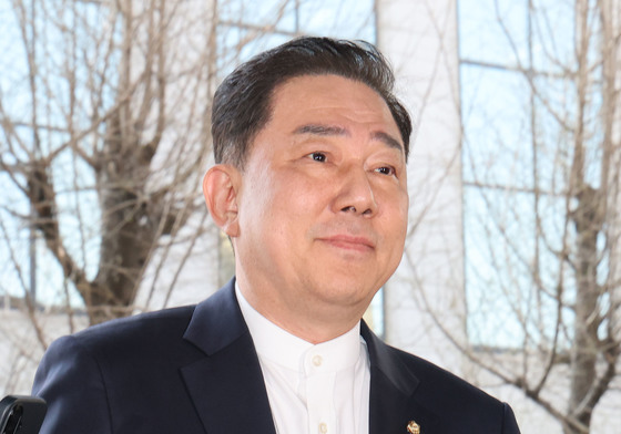 '13가지 비위 의혹' 김병기 5차 조사 출석