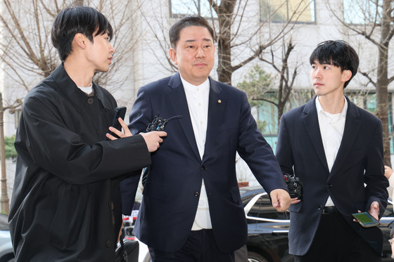 '13가지 비위 의혹' 김병기, 5차 경찰 조사 출석