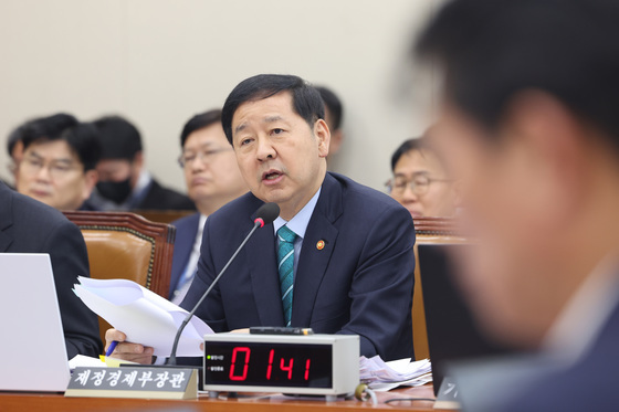 구윤철 "李대통령, 긴급재정명령 논의 없었다…잘 대응하라는 취지"