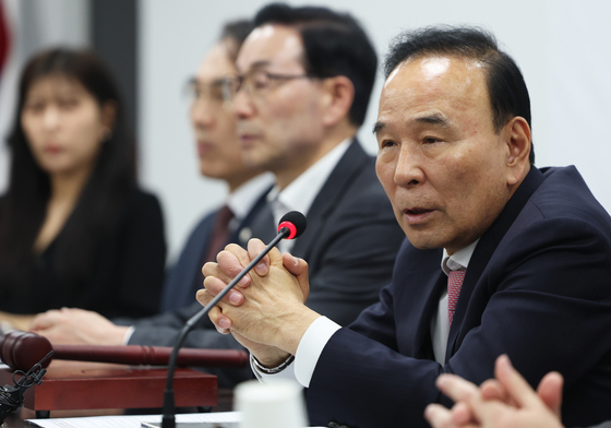 野 새 공관위원장 박덕흠 "공천은 경선이 원칙…신뢰 회복"