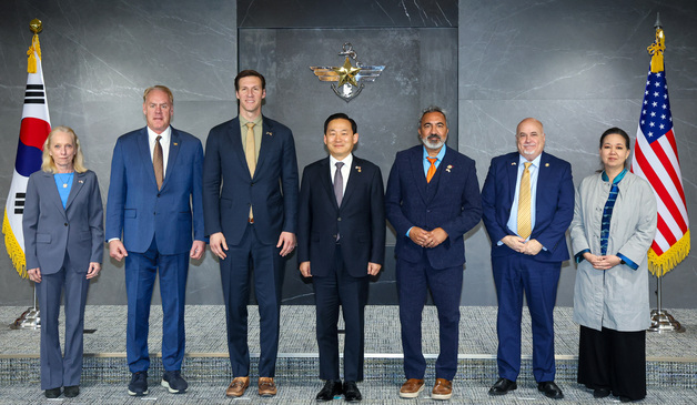 국방 차관, 美 하원의원단 접견…전작권 전환 지지 당부