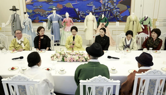 한복생활 유네스코 등재추진단 차담회 발언하는 김혜경 여사