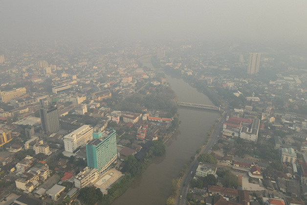 치앙마이 '한 달 살기' 포기할까…최악 공기에 코피 쏟는 아이들