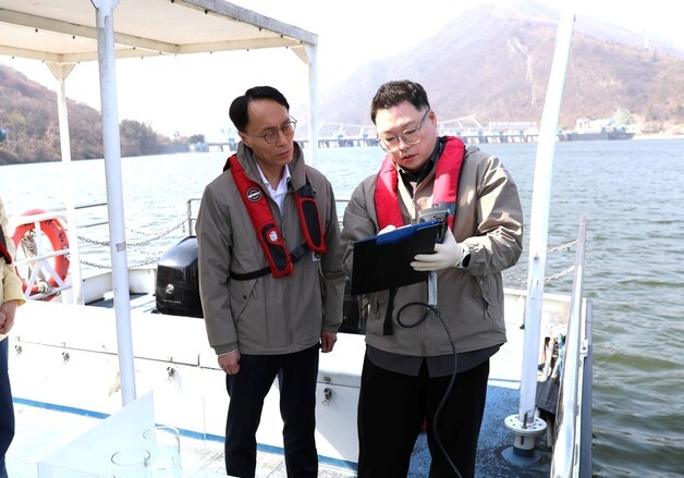 [동정]이승환 한강청장, 팔당호서 녹조 대비 현장점검