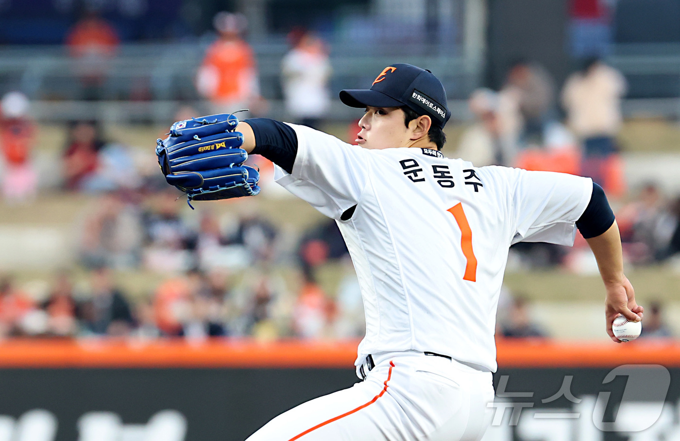 (대전=뉴스1) 김기남 기자 = 2일 대전 한화생명볼파크에서 열린 2026 신한 SOL KBO리그 KT 위즈와 한화 이글스의 경기에서 한화 문동주가 선발 투구하고 있다. 2026. …