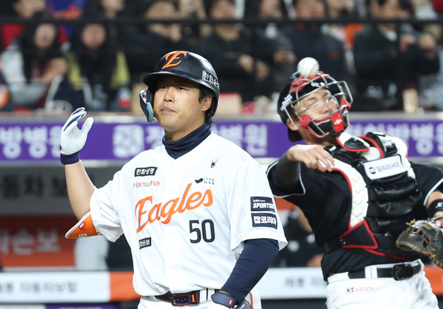 삼진으로 물러나는 강백호