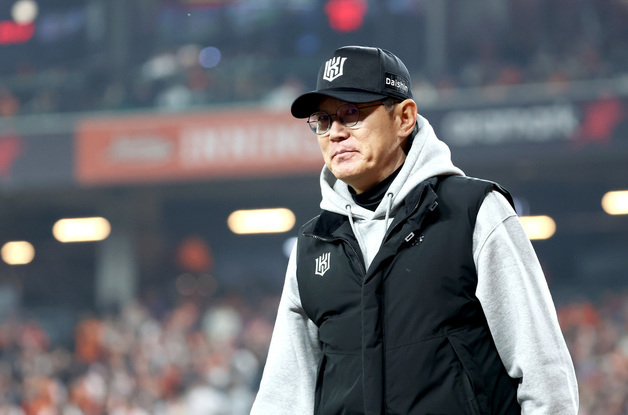 개막 5연승 앞둔 이강철 감독