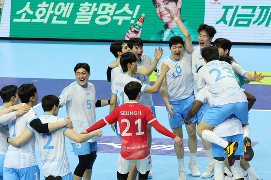 현대캐피탈에 승리 거둔 대한항공