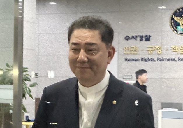 김병기 5차 경찰 조사 6시간 만에 종료…차남도 피의자 출석(종합)