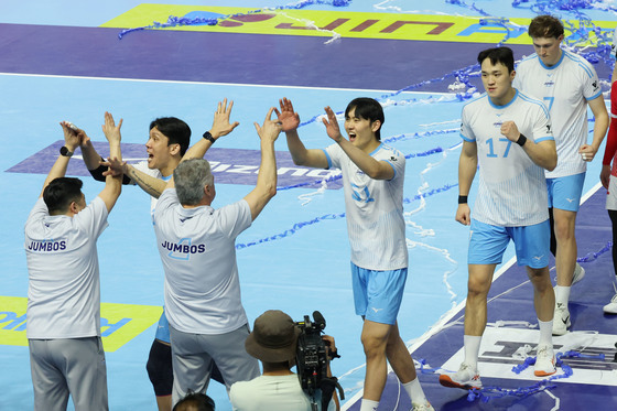 챔프전 1차전 승리 거둔 대한항공