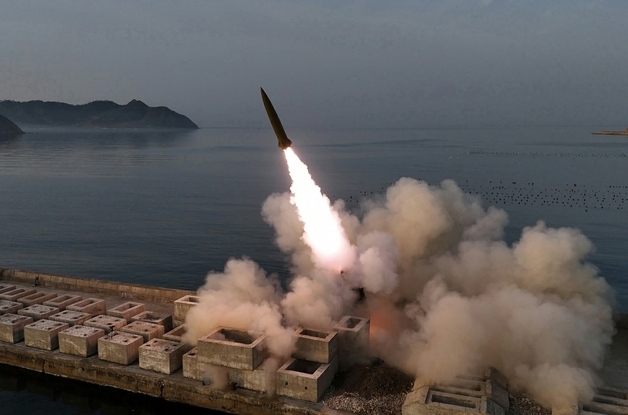 한미, 어제 北 미사일 도발 때 소통 공백 있었나…불안해진 대비태세