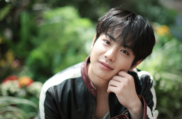 이븐 케이타 "한강 라면·김치찌개 좋아해…꿈은 돔 투어" [물 건너온 아이돌]②