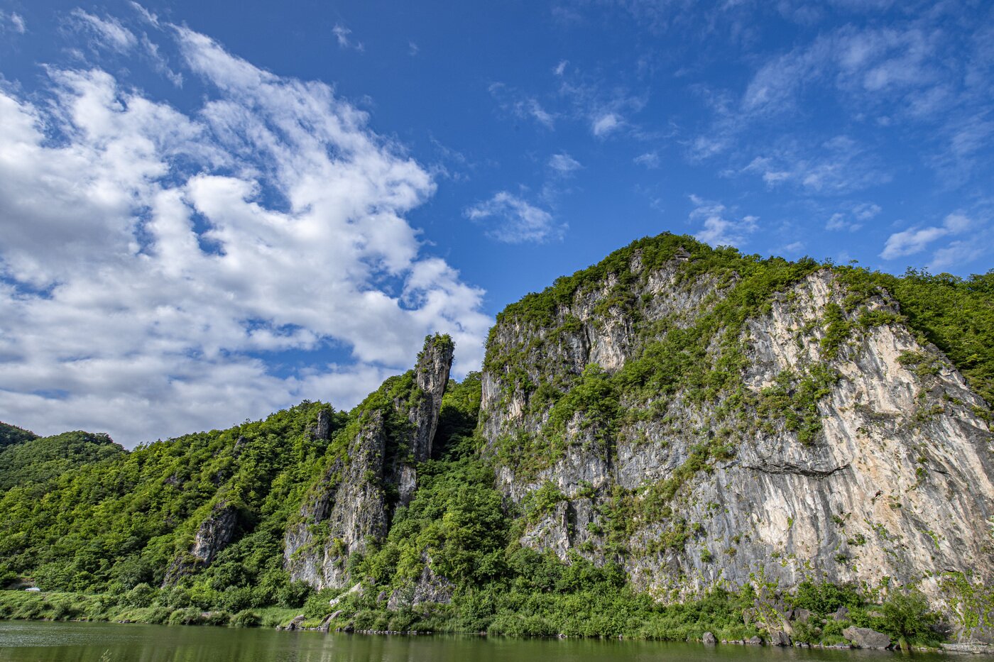 본문 이미지 - 강원도 영월 선돌(국가유산청 제공)