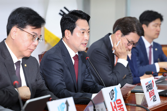 장동혁 귀국날 진종오 '한동훈 지원'…張 "사실관계 확인하라"