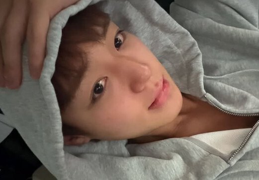 '단종 오빠' 박지훈, 후드 속 숨길수 없는 비주얼…더 깊어진 눈빛