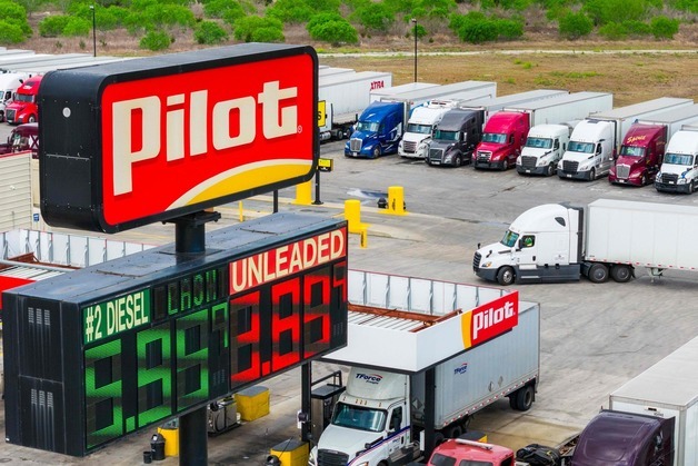"연료탱크 구멍내 기름 훔쳐"…美 기름값 급등에 '드릴 뚫기' 기승