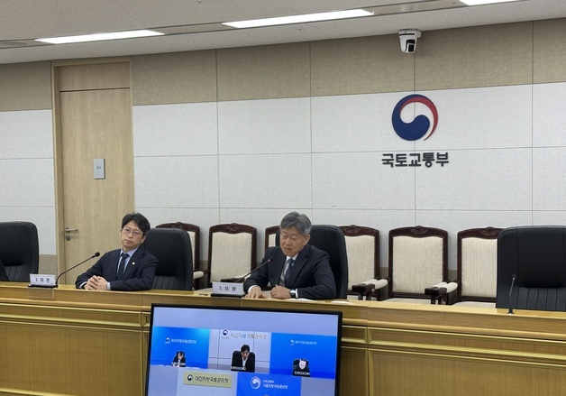 김이탁 국토차관, 건자재 수급현황 점검…"선제적인 공급망 관리"