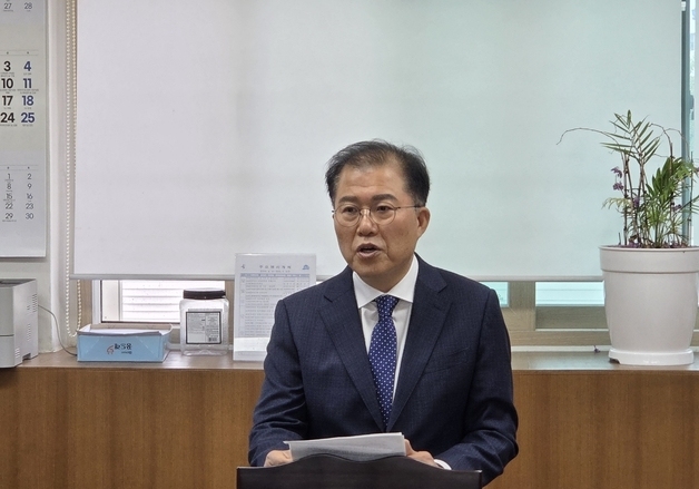 민주당 영동군수 후보 경선 결과 싸고 후유증