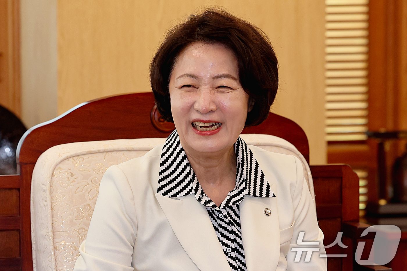 (서울=뉴스1) 조연우 인턴기자 = 추미애 더불어민주당 경기도지사 후보가 2570년 부처님 오신 날을 앞두고 20일 서울 종로구 조계사를 방문하고 있다. 2026.4.20/뉴스1