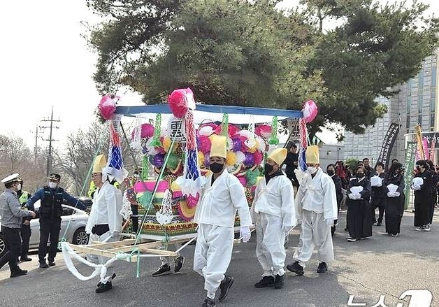 '파행 운영' 전주자임추모공원 정상화…유족들 추모 가능해져