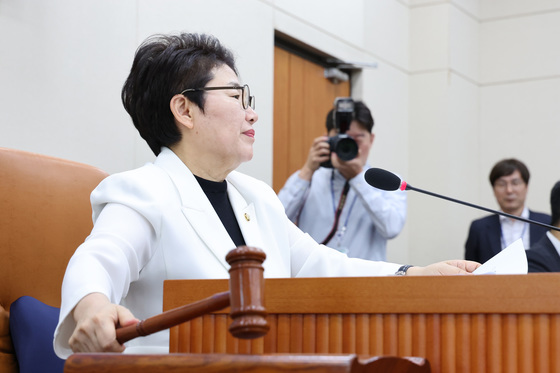 신현송 한은총재 후보 인사청문보고서 여야 합의 채택…21일 취임(종합)