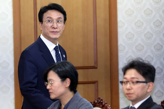 양성평등위원회 참석하는 김민석 총리