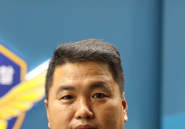 '골프·술자리 논란' 군산해경서장 교체…신임 채호석 총경 취임