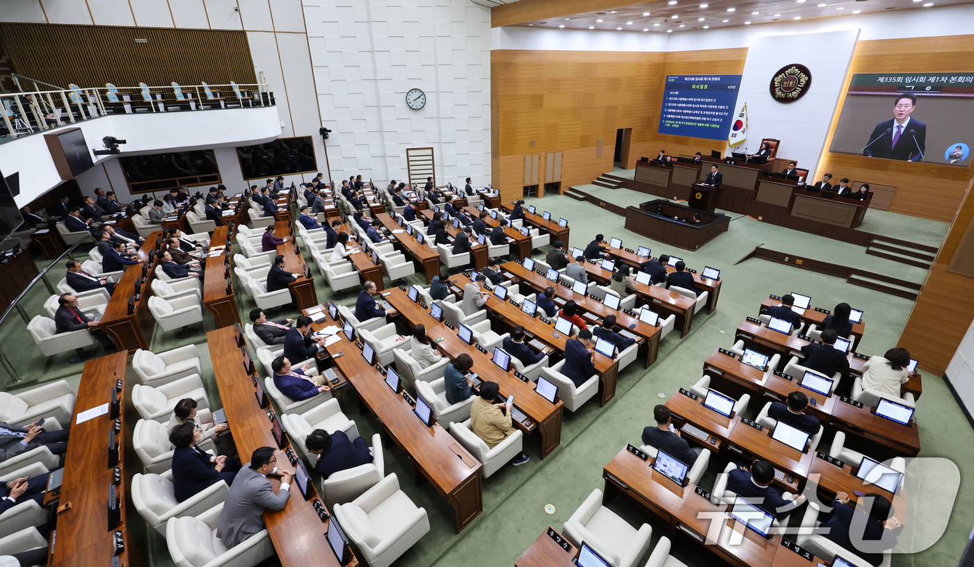 (서울=뉴스1) 안은나 기자 = 오세훈 서울시장이 20일 오후 중구 서울시의회에서 열린 제335회 임시회 제1차 본회의에 참석해 2026년도 제1회 추가경정예산안 제출에 따른 시정 …