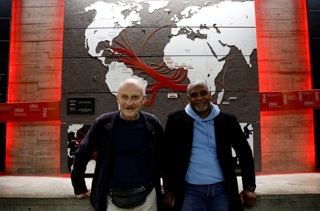 "우리 조상들의 과오였다"…프랑스 노예무역 가문 후손 첫 사과