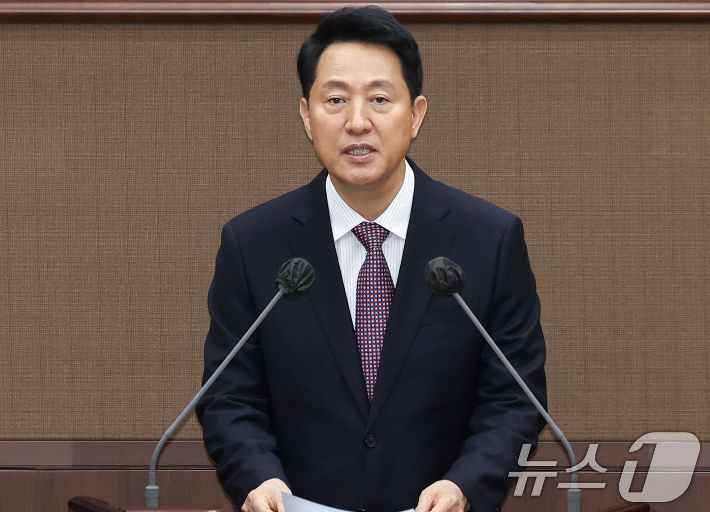 (서울=뉴스1) 임지훈 인턴기자 = 오세훈 서울시장이 20일 오후 서울 중구 서울시의회 본회의장에서 열린 제335회 임시회 제1차 본회의에서 2026년도 제1회 추가경정예산안 제출 …
