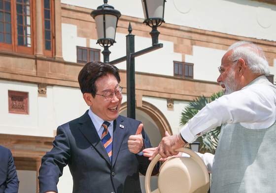 한-인도 정상, 아소카나무 공동식수