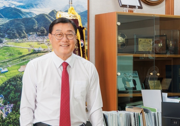 무소속 출마 김윤철 합천군수 "불공정 경선 참여 않겠다"