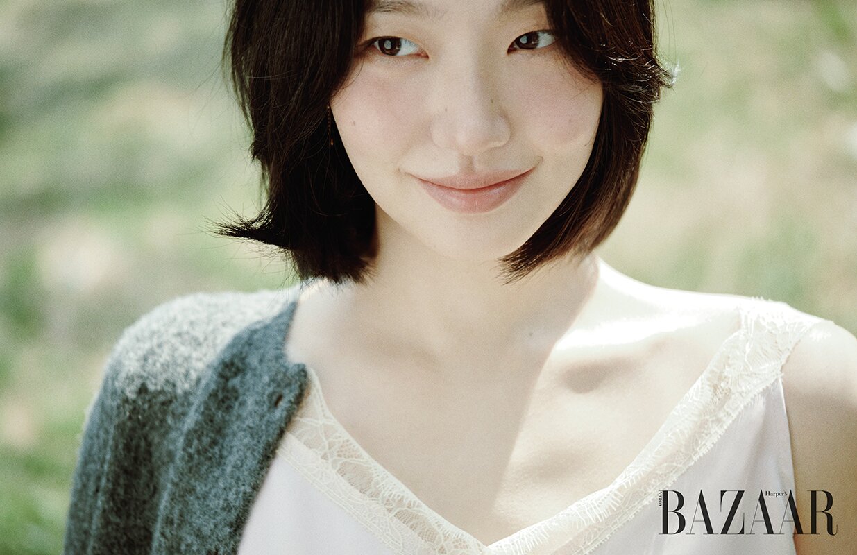 본문 이미지 - 배우 김고은 / 하퍼스 바자