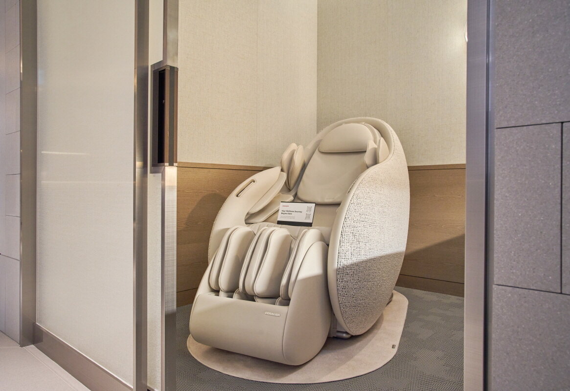 본문 이미지 - 인천국제공항 제2여객터미널 대한항공 프레스티지 동편 라운지 내 설치된 파우제 M8 Fit(세라젬 제공)