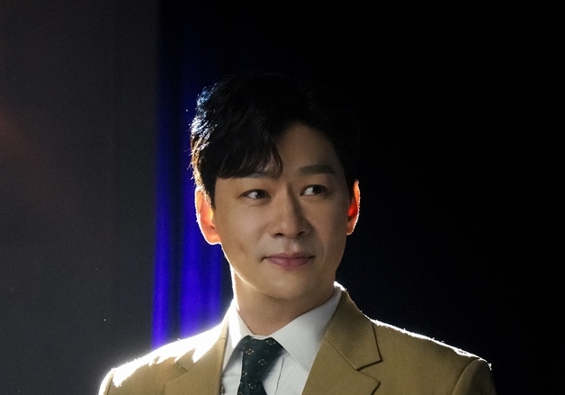 정상훈 '스윙 데이즈' 첫 공연 성황…"사명감 남달랐다"