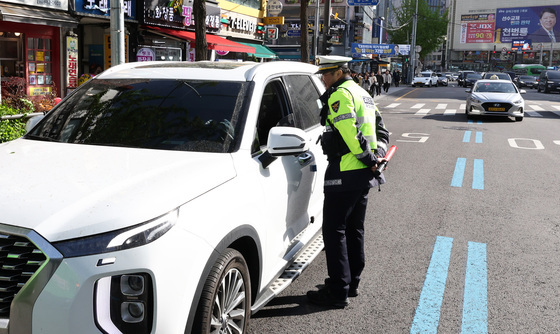 우회전 시 일시정지, 경찰 2달간 집중단속
