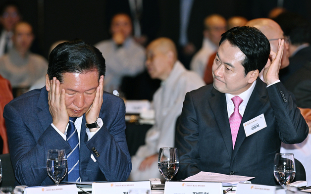 봉축 대법회 참석한 정청래·장동혁