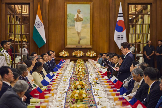 李대통령, 기업과 14억 인도시장 공략…'원팀 외교' 수출·투자 교두보