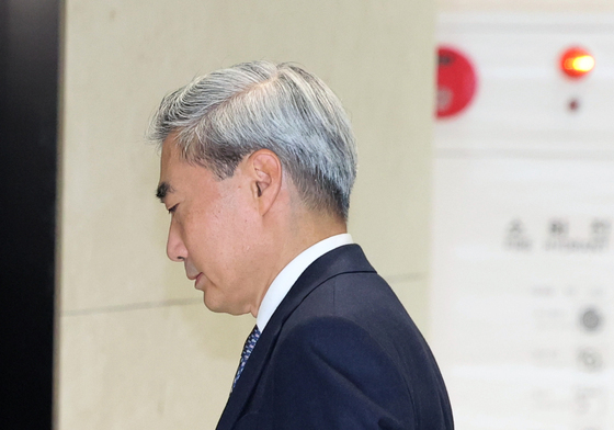 첫 출근하는 신현송 신임 한은 총재