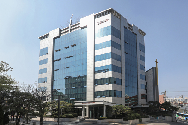 동아제약 '브랜드 전성시대'…강정석 위원장의 '소비자 중심' 경영 철학