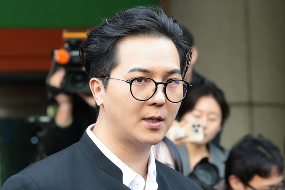 '무단 결근' 송민호 "재복무" 호소했지만…징역 1년6개월 구형