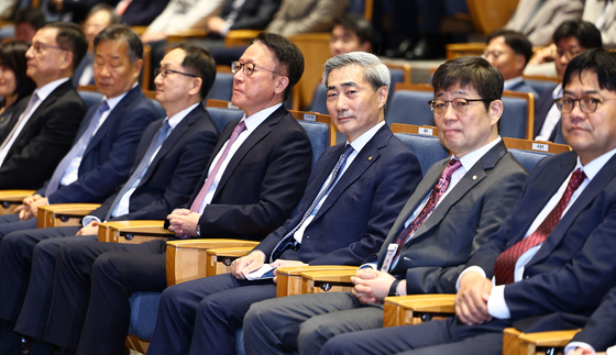 취임식 자리한 신현송 신임 한은 총재