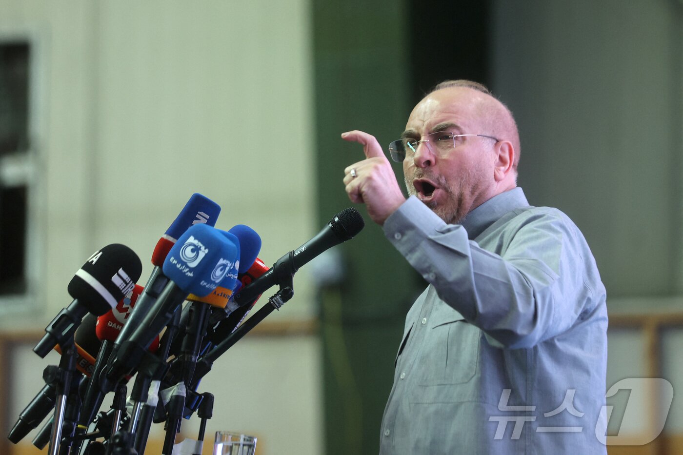 본문 이미지 - 모하마드 바게르 갈리바프 이란 국회의장 ⓒ 로이터=뉴스1