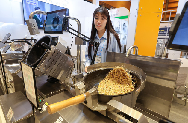 무거운 웍요리도 자동화