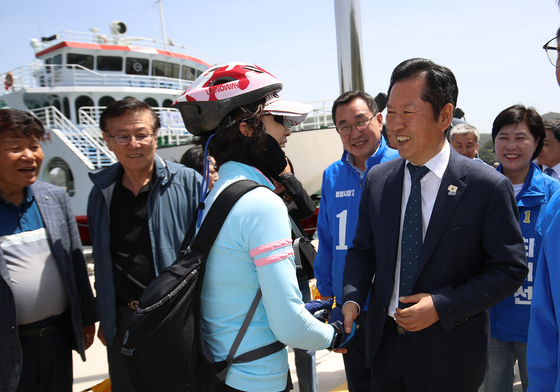 통영 욕지도 도착한 정청래 대표
